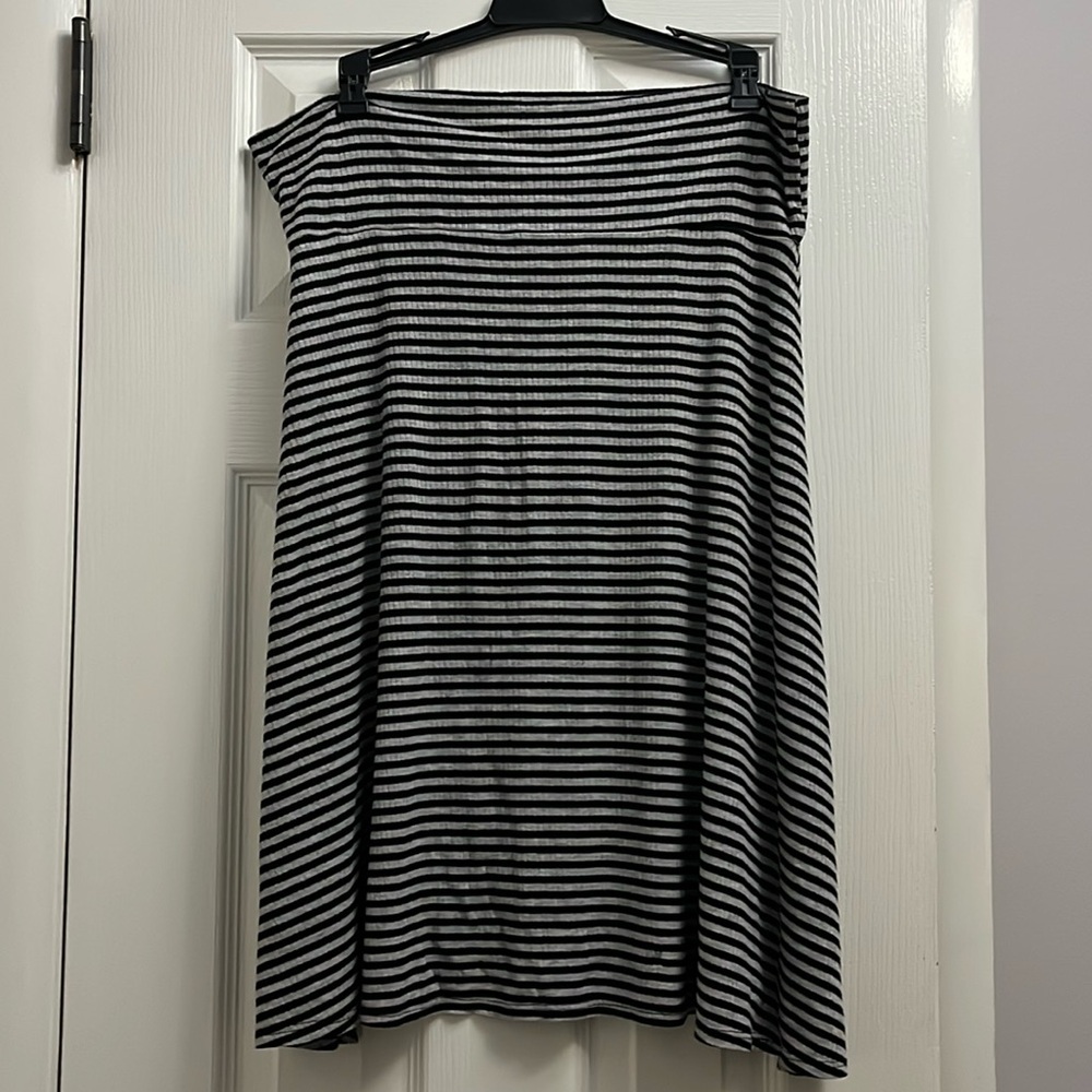 🛍️ LulaRoe | Azure A-line skirt size Large